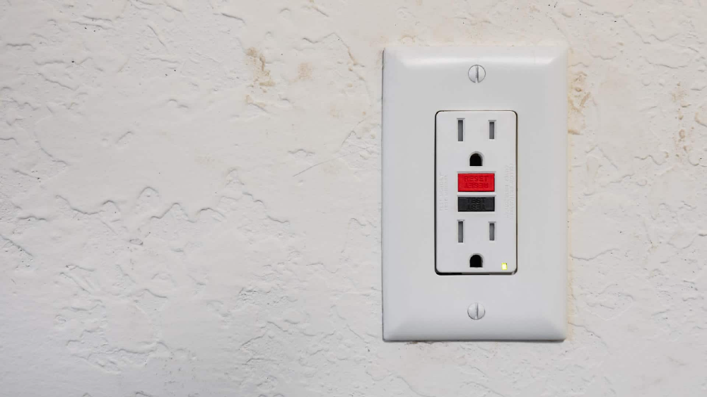 GFCI outlet tripping